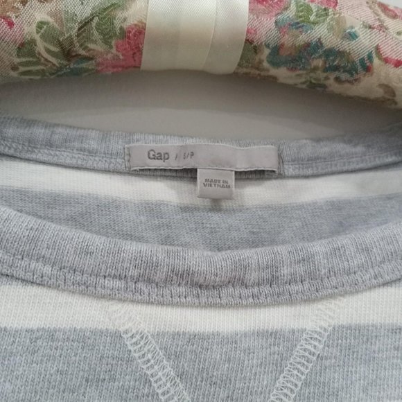 Gap striped sweatshirt - Picture 4 of 4